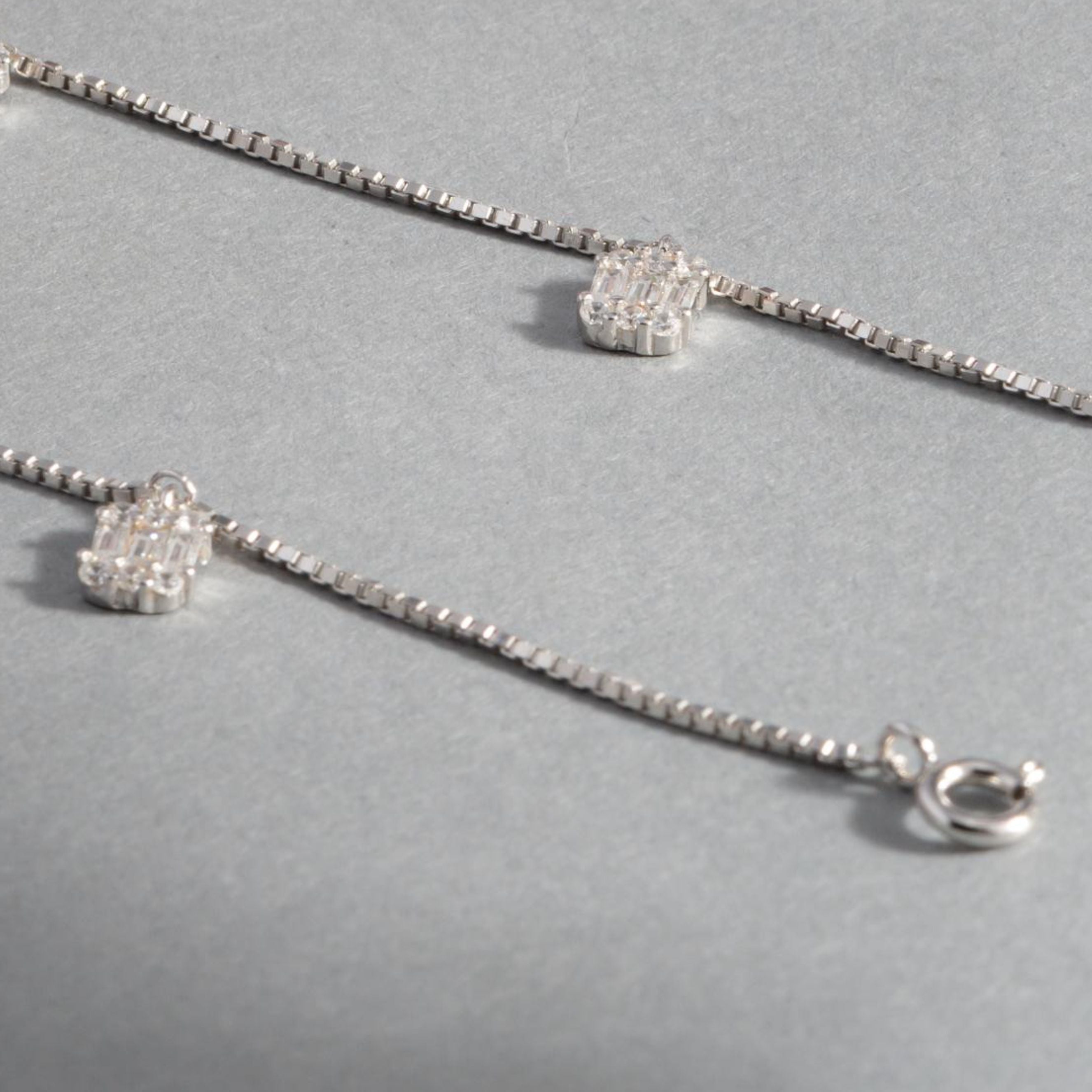 Geometric Gleam Silver Anklet